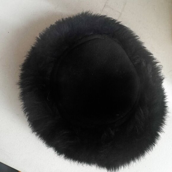 Vintage Sheepskin Sheep Fur Suede Classic Winter Hat